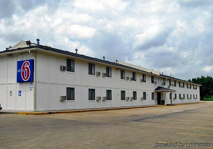 Rodeway Inn Emporia Exteriör bild